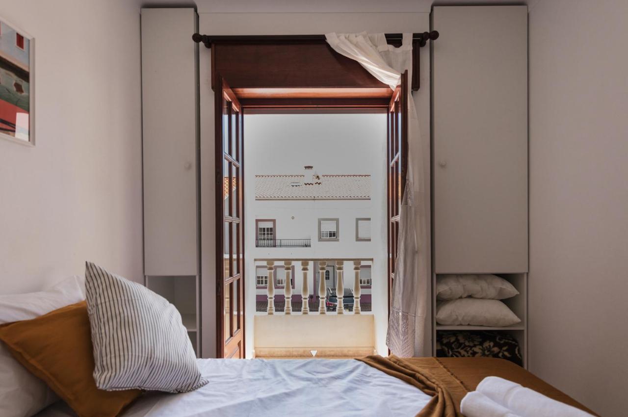 Апартаменты Zambujeira Do Mar 4-Bed House Perfect For Families & Friends Экстерьер фото