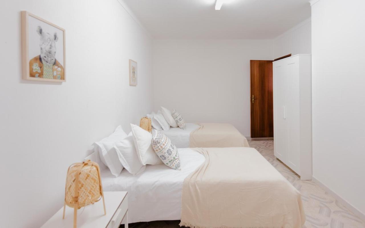 Апартаменты Zambujeira Do Mar 4-Bed House Perfect For Families & Friends Экстерьер фото